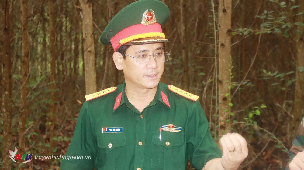 Đại tá Phan Đại Nghĩa, Ủy viên Ban Thường vụ Tỉnh ủy, Chỉ huy trưởng Bộ chỉ huy Quân sự tỉnh kết luận buổi khảo sát