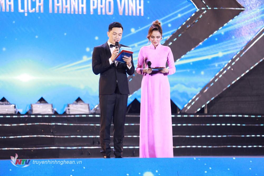 Hoa hậu Thế giới người Việt 2010 Lưu Diễm Hương đồng hành cùng Hồng Sơn trong vai trò MC