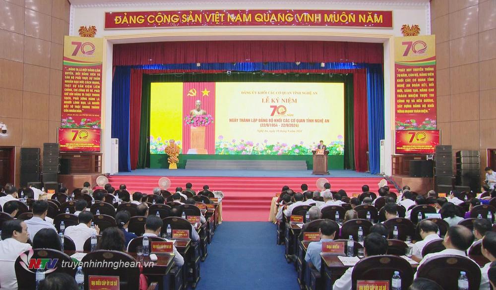 Toàn cảnh buổi lễ.