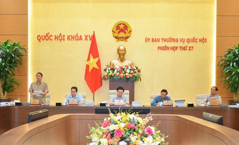 Phó Chủ tịch Quốc hội Nguyễn Đức Hải điều hành nội dung phiên họp. Ảnh: Quốc hội