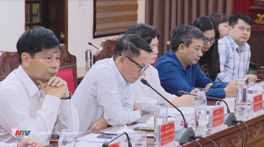 Các thành viên Đoàn công tác Hội Nhà báo Việt Nam tại cuộc làm việc.