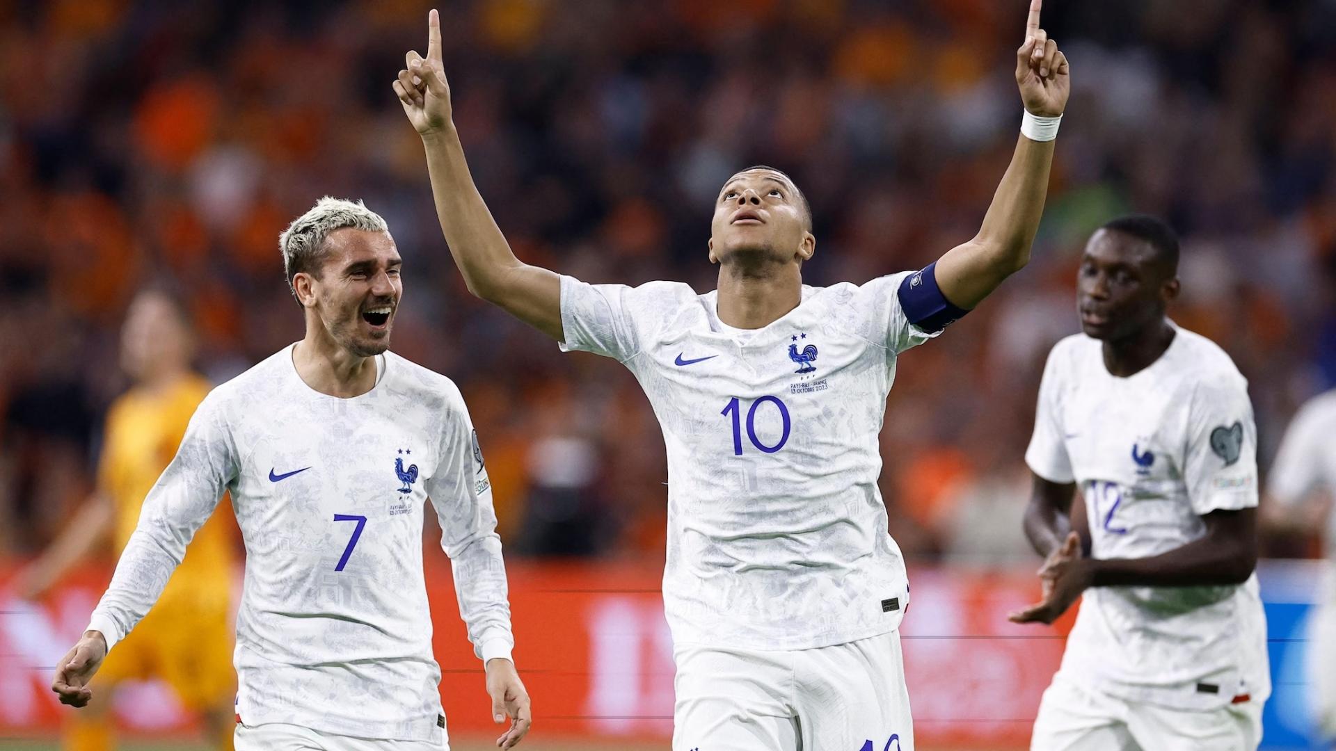 Mbappe lập cú đúp giúp Pháp vượt qua vòng bảng. (Nguồn: Getty Images)