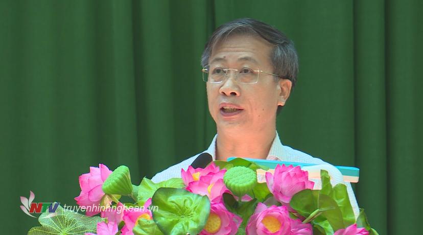 Phó Chủ tịch UBMTTQ tỉnh Nguyễn Đức Thành phát biểu tại hội nghị.