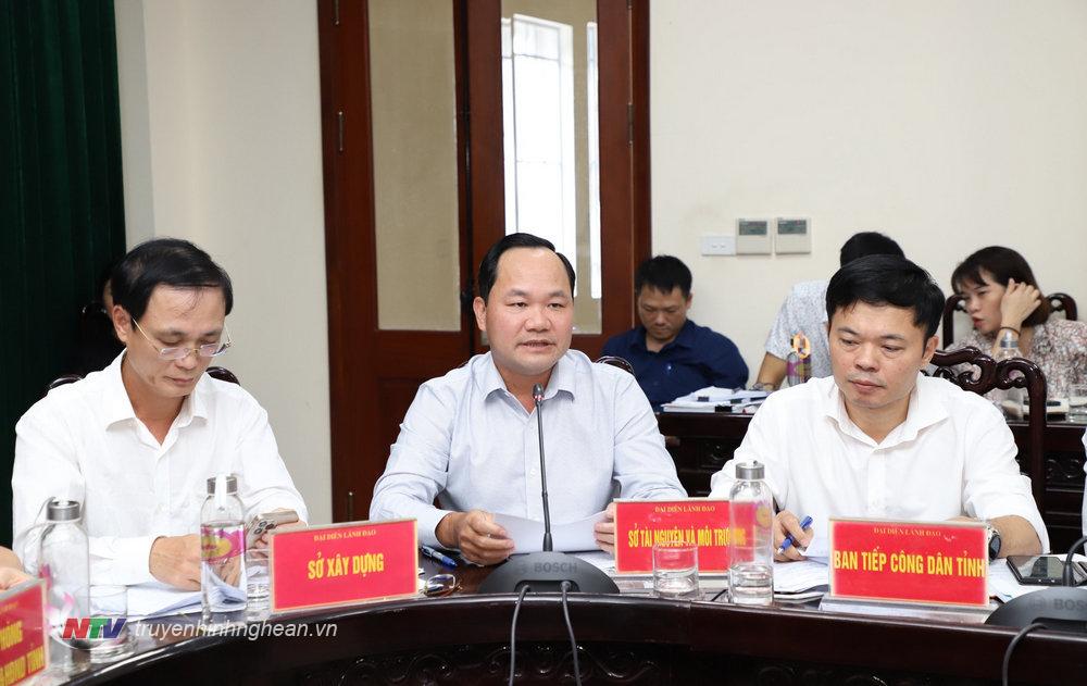 Giám đốc Sở Tài nguyên và Môi trường Hoàng Quốc Việt giải trình nội dung kiến nghị của công dân.