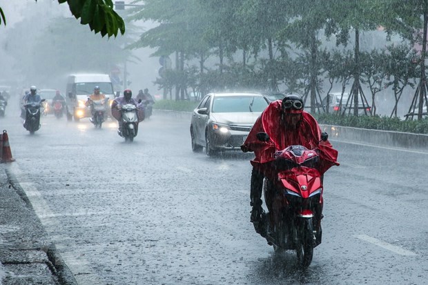 Khắc phục hậu quả mưa lũ tại huyện Quỳ Châu, tỉnh Nghệ An. Ảnh: TTXVN