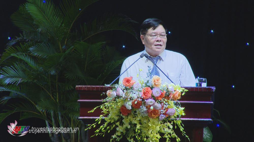 Ông Phạm Đình Hạnh - Chủ tịch Hiệp hội Doanh nghiệp tỉnh Nghệ An phát biểu tại chương trình. 