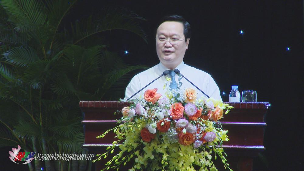 Phó Bí thư Tỉnh ủy, Chủ tịch UBND tỉnh Nguyễn Đức Trung phát biểu tại chương trình. 