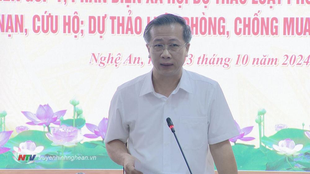 Đồng chí Nguyễn Đức Thành - Phó Chủ tịch UBMTTQ tỉnh phát biểu.