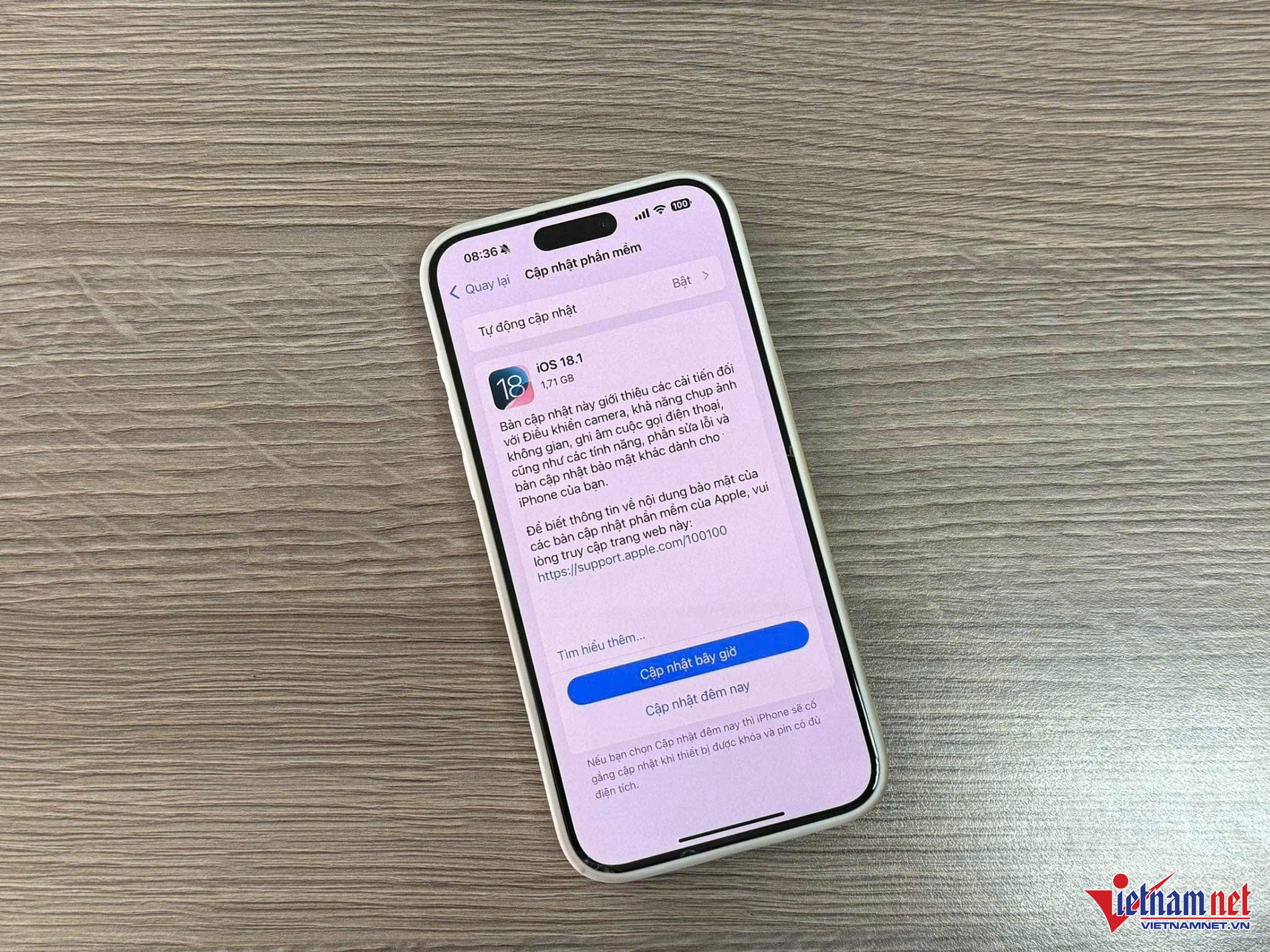 iOS 18.1 đã cho tải về iPhone XS trở lên. Ảnh: Du Lam