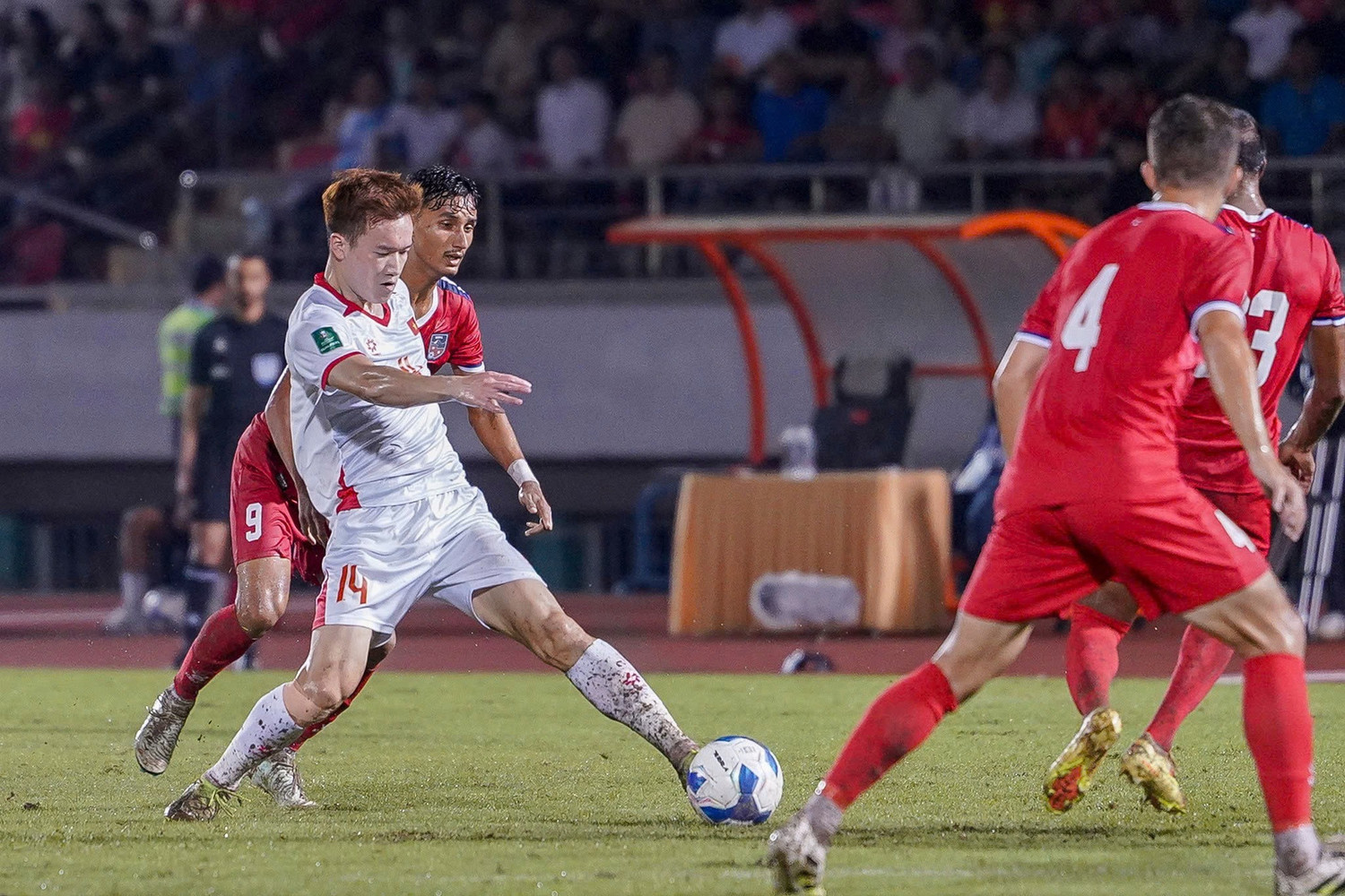 Tuyển Việt Nam tăng 4 bậc trên BXH FIFA, vững vị trí số 2 Đông Nam Á