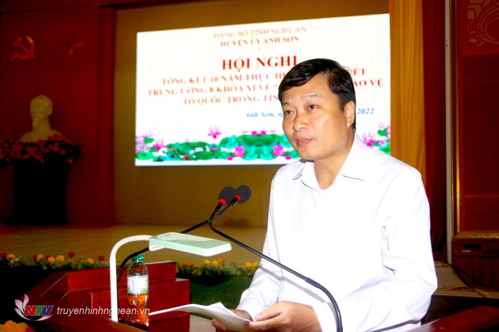 Đồng chí Lê Hồng Vinh - Uỷ viên BTV Tỉnh uỷ, Phó Chủ tịch Thường trực HĐND tỉnh phát biểu chỉ đạo tại hội nghị.