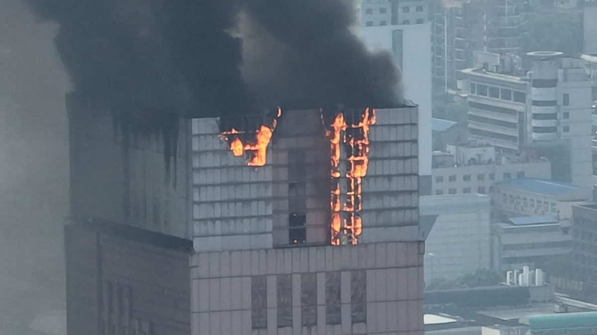 Một vụ cháy tòa nhà cao tầng ở Trung Quốc. Ảnh minh họa: Getty