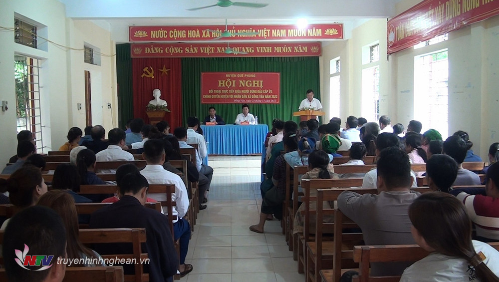 Lãnh đạo huyện Quế Phong đối thoại với nhân dân vùng tái định cư Thủy điện Hủa Na