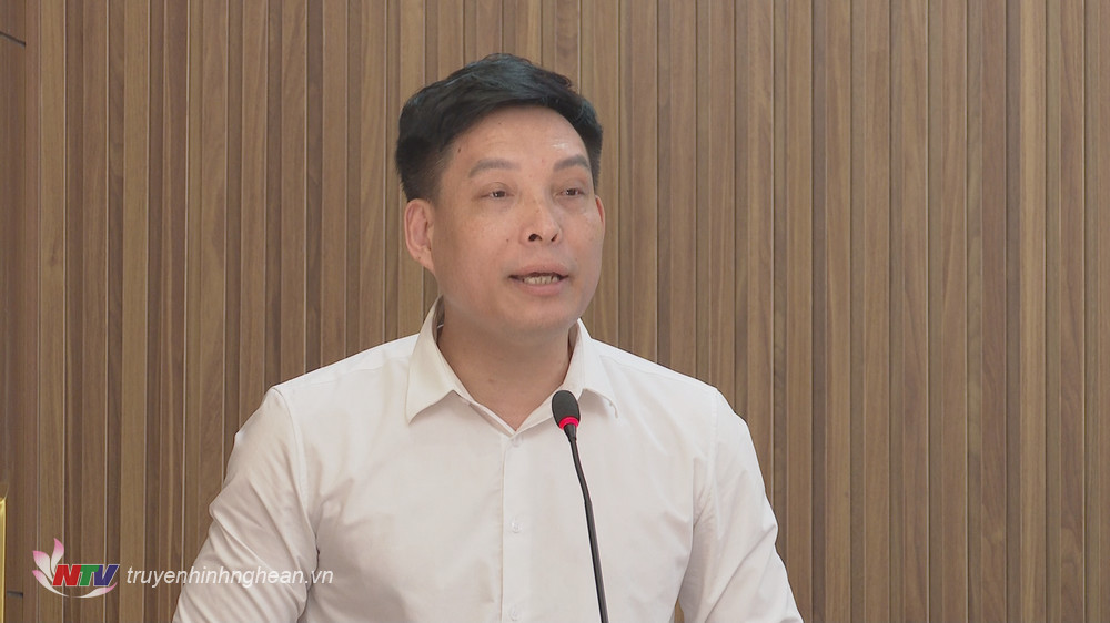 Giám đốc Sở Ngoại vụ Nguyễn Khánh Thục phát biểu tại lễ khai giảng.