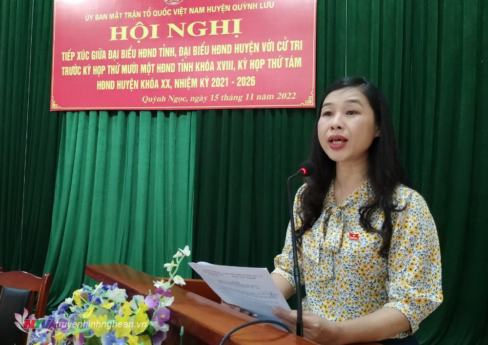 Đại biểu HĐND tỉnh Nguyễn Thị Quỳnh Hoa – TUV, Chủ tịch Hội Liên hiệp phụ nữ tỉnh tiếp xúc cử tri tại xã Quỳnh Ngọc