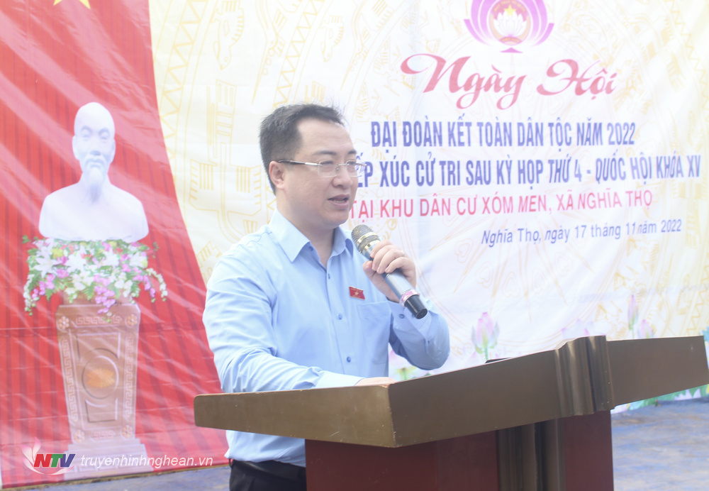Ông Đặng Xuân Phương - Phó chủ nhiệm Uỷ Ban Văn hóa Giáo dục Quốc hội phát biểu tại ngày hội.