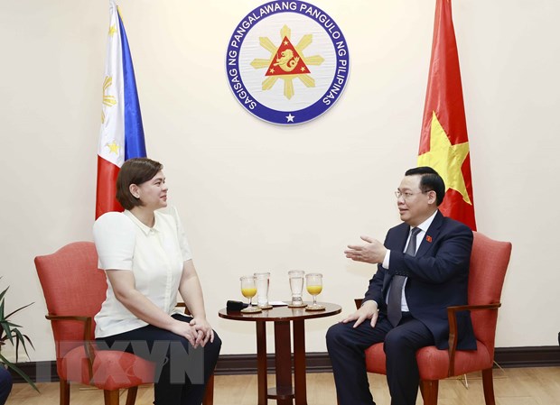 Chủ tịch Quốc hội Vương Đình Huệ hội kiến Phó Tổng thống Philippines Sara Duterte.