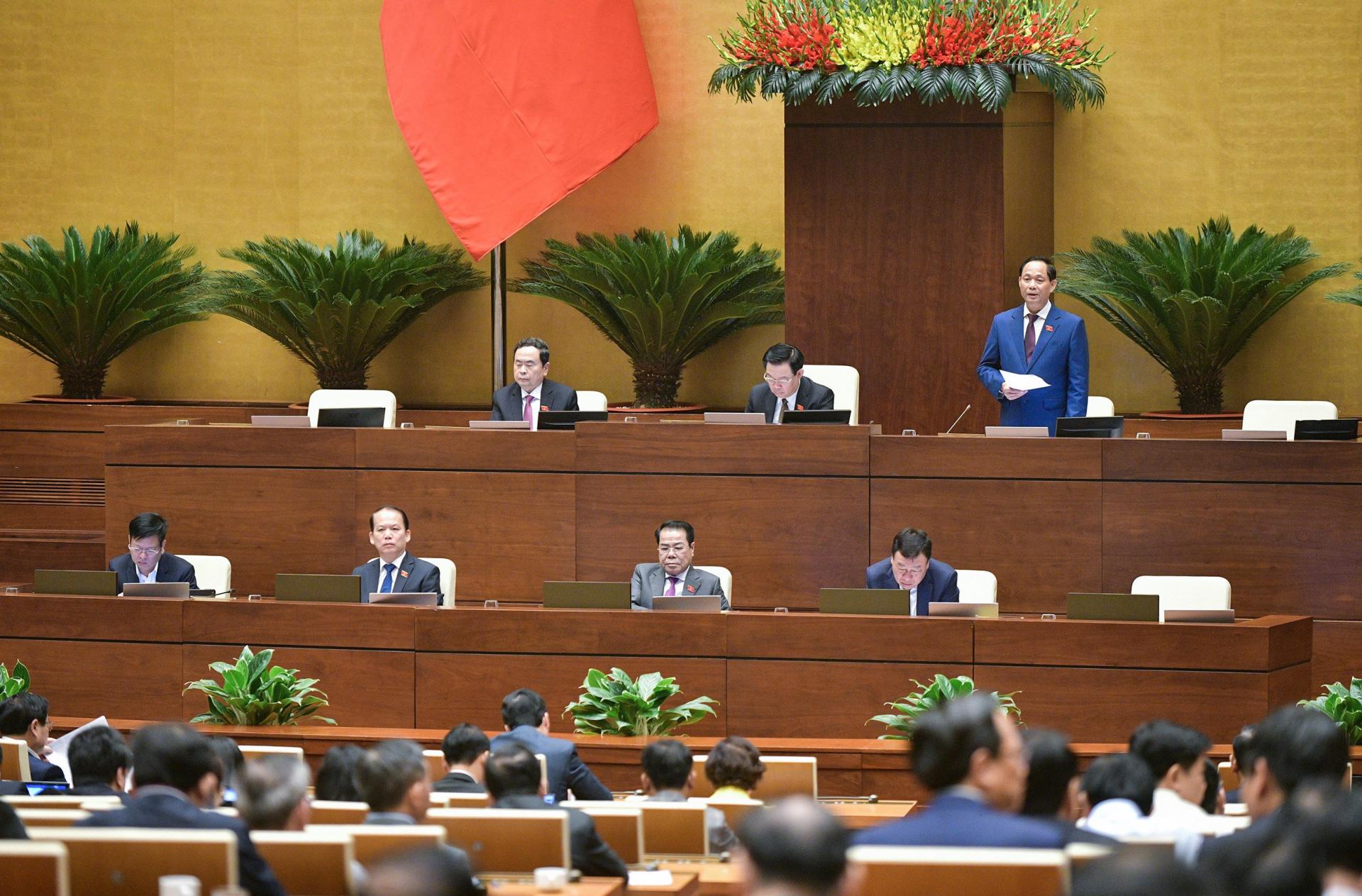Phó Chủ tịch Quốc hội Trần Quang Phương điều hành phiên họp. Ảnh: Quochoi.vn