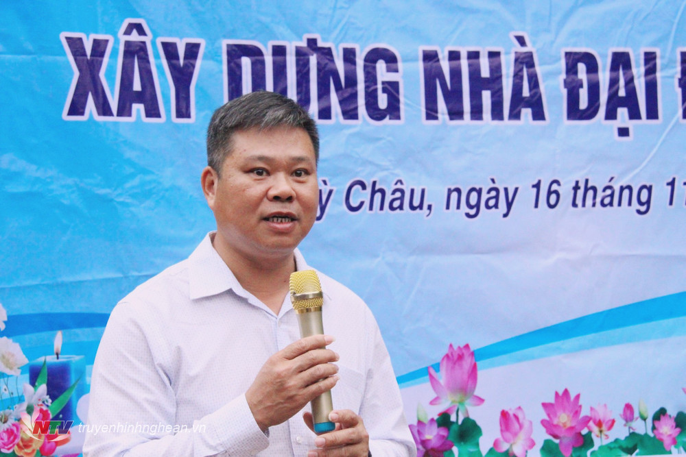 Ông Nguyễn Trung Thảo - Phó giám đốc Đài PT-TH Nghệ An phát biểu tại buổi lễ.j