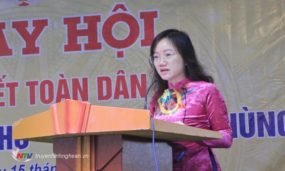 Phó trưởng Đoàn ĐBQH tỉnh Thái Thị An Chung phát biểu tại ngày hội.