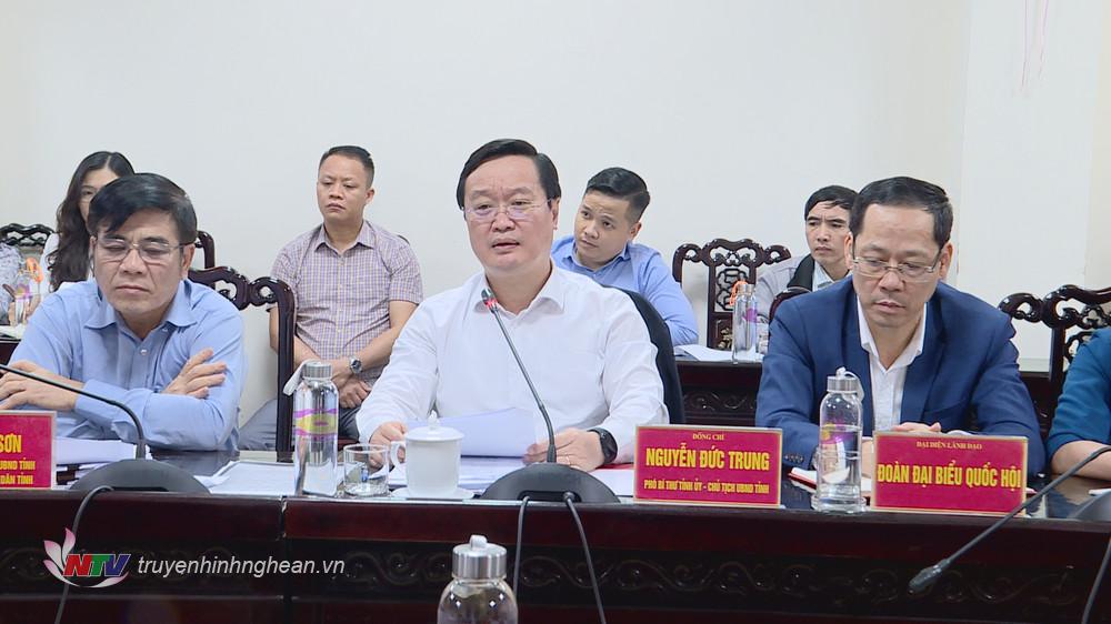 Chủ tịch UBND tỉnh Nguyễn Đức Trung kết luận hướng giải quyết kiến nghị của công dân.