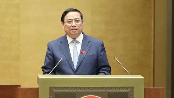 Thủ tướng Phạm Minh Chính phát biểu tại phiên họp sáng 8-11 . Ảnh: QUANG PHÚC