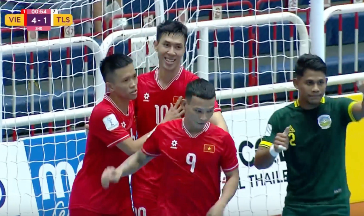 Thịnh Phát ấn định tỉ số 4-1 cho tuyển futsal Việt Nam