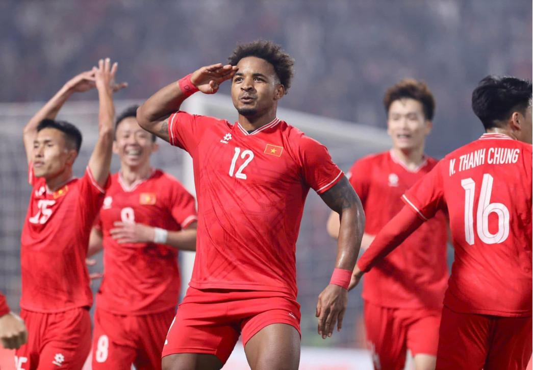 Không Xuân Son, tuyển Việt Nam mờ nhạt