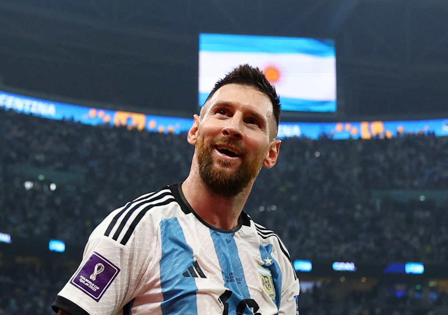 Messi phá kỷ lục, Argentina vào chung kết World Cup 2022 - Đài ...