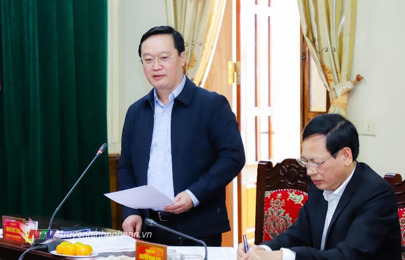 Đồng chí Nguyễn Đức Trung - Phó Bí thư Tỉnh uỷ, Chủ tịch UBND tỉnh phát biểu chỉ đạo tại hội nghị. 