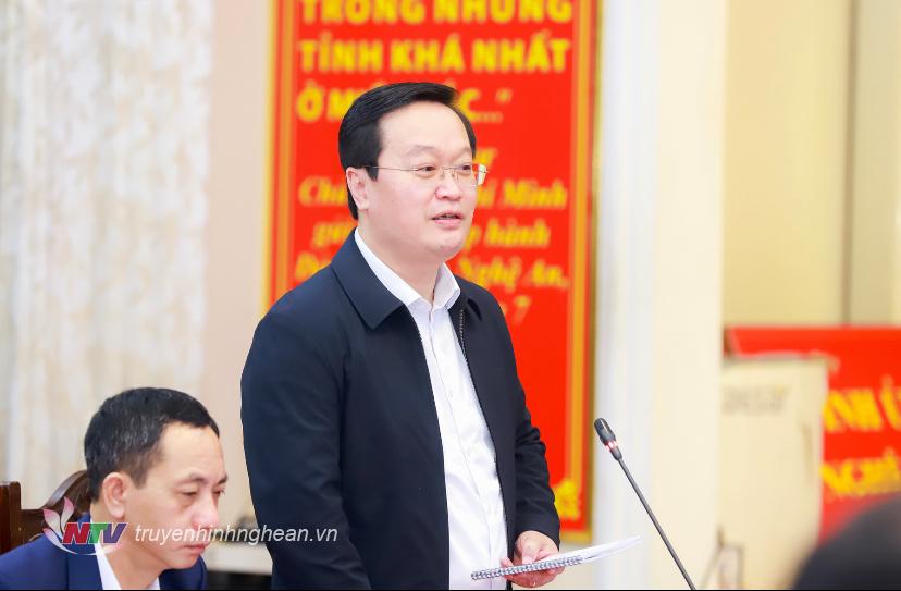 
Đồng chí Nguyễn Đức Trung - Phó Bí thư Tỉnh ủy, Chủ tịch UBND tỉnh phát biểu tại cuộc làm việc