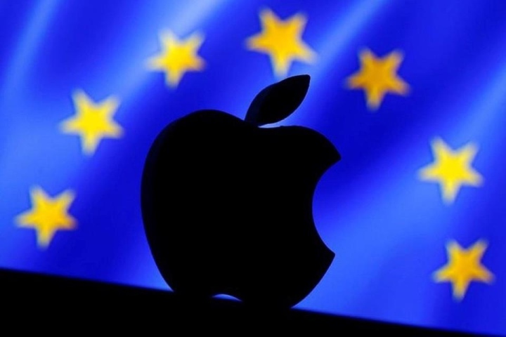 EU ra rất nhiều quy định mới, tạo áp lực để phá vỡ thế độc quyền của Apple. (Ảnh: Reuters)