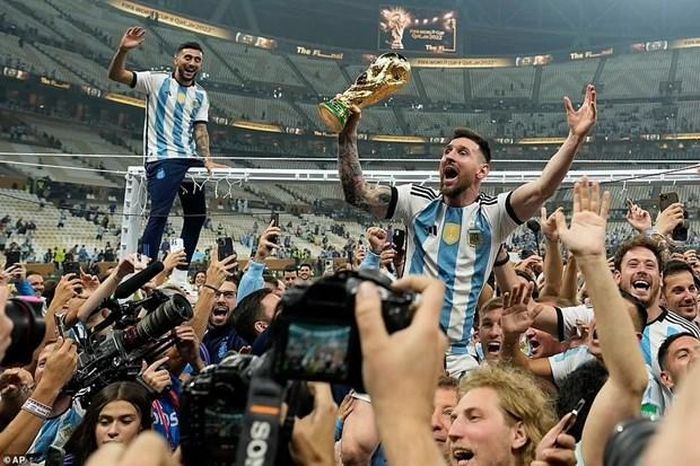 Messi làm nên những điều không tưởng trong lịch sử bóng đá. (Nguồn: AP)