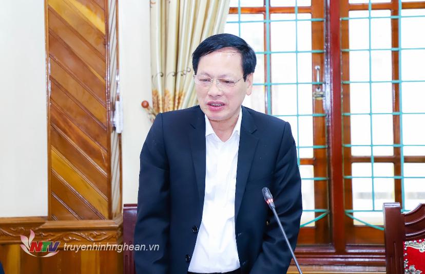 Đồng chí Nguyễn Mạnh Khôi - Phó Trưởng ban Thường trực Ban Dân vận Tỉnh uỷ phát biểu tại hội nghị.