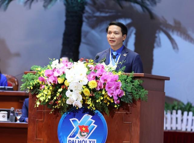 Bí thư Trung ương Đoàn, Chủ tịch Trung ương Hội Liên hiệp Thanh niên Việt Nam Nguyễn Ngọc Lương trình bày diễn văn khai mạc Đại hội.