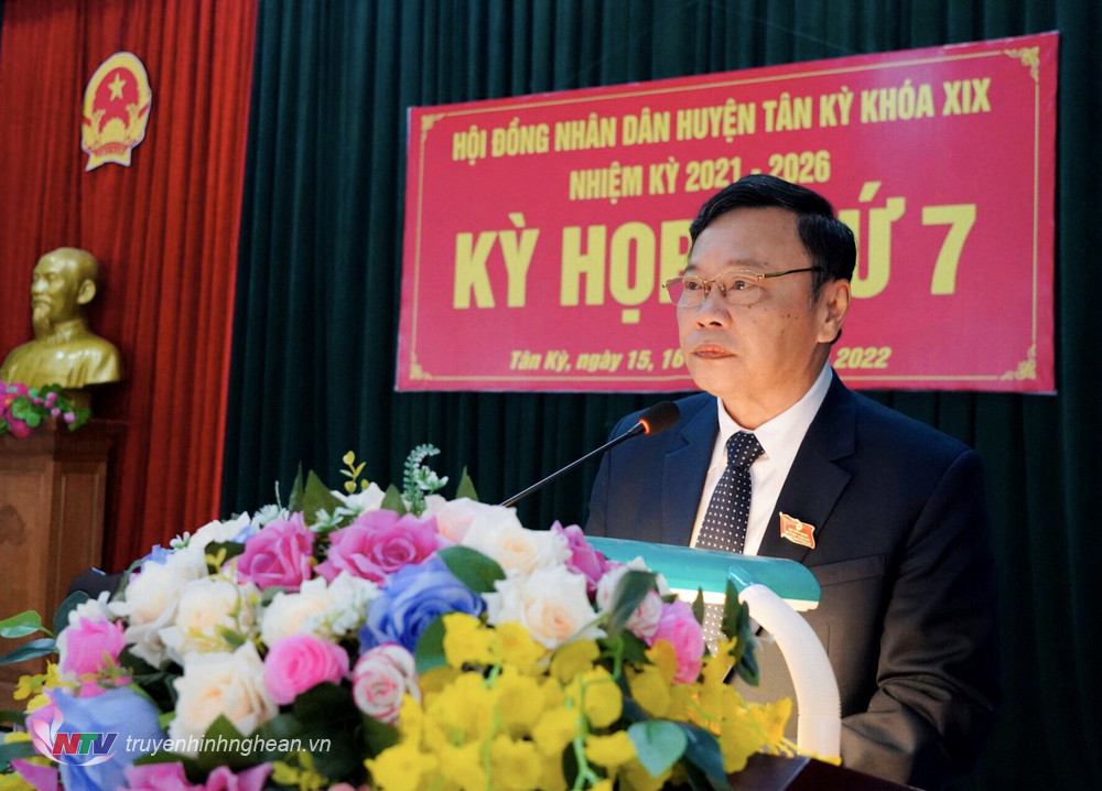 Đồng chí Bùi Thanh Bảo -huyện Tân Kỳ đã khai mạc kỳ họp 