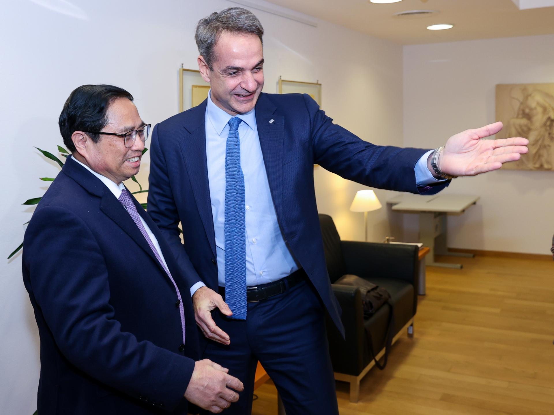 Thủ tướng Phạm Minh Chính gặp Thủ tướng Hy Lạp Kyriákos Mitsotákis