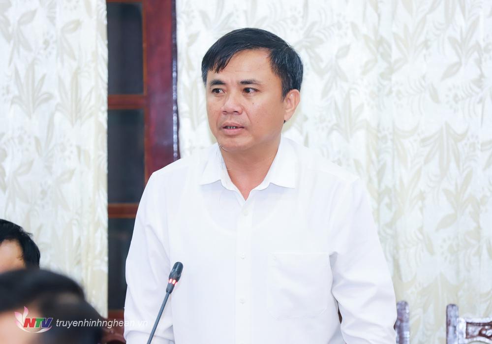 Đồng chí Hà Xuân Quang - Bí thư Huyện ủy Diễn Châu phát biểu tại hội nghị.