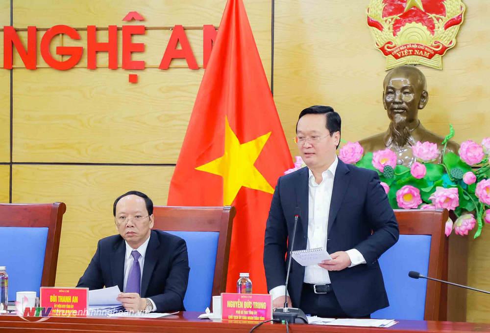Chủ tịch UBND tỉnh Nguyễn Đức Trung kết luận tại phiên họp.