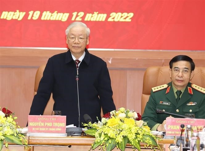 Tổng bí thư Nguyễn Phú Trọng, Bí thư Quân ủy Trung ương phát biểu kết luận hội nghị. 