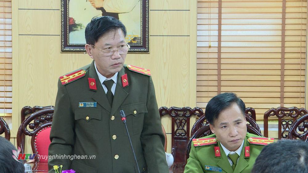 Đại tá Lê Văn Thái - Phó Giám đốc Công an tỉnh phát biểu tại hội nghị.