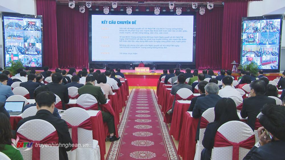 Toàn cảnh hội nghị tại điểm cầu chính tỉnh Nghệ An