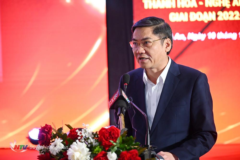 Đồng chí Hoàng Nghĩa Hiếu - Phó Bí thư Tỉnh uỷ Nghệ An phát biểu khai mạc hội nghị.