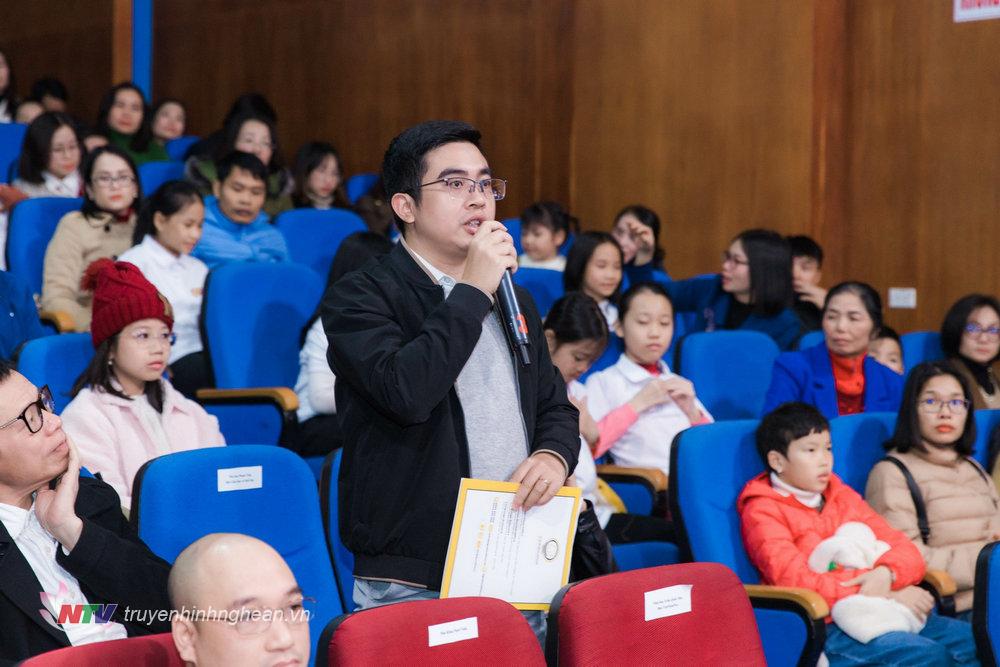 Nhà báo Phạm Tâm (Báo Giáo dục và Thời đại) đặt câu hỏi về kế hoạch mở rộng đối tượng thí sinh tham gia chương trình ở các tỉnh, thành khác.