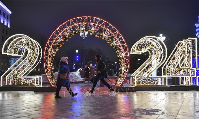 Trang trí chào đón Năm mới 2024 tại Moskva, Nga.