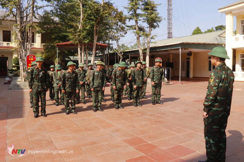 Tiến hành báo động hành quân di chuyển tại Ban chỉ huy quân sự huyện Yên Thành