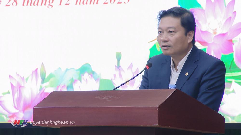 Đồng chí Lê Hồng Vinh - Uỷ viên BTV Tỉnh uỷ, Phó Chủ tịch Thường trực UBND tỉnh phát biểu chỉ đạo tại hội nghị.