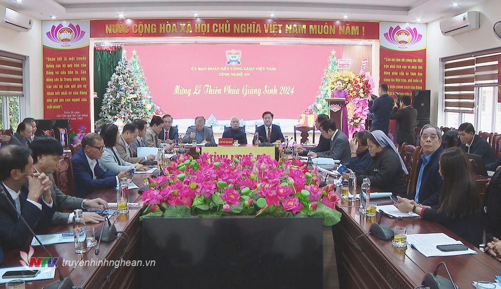 Toàn cảnh hội nghị.