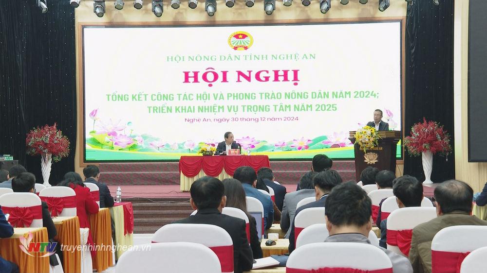 Toàn cảnh hội nghị.