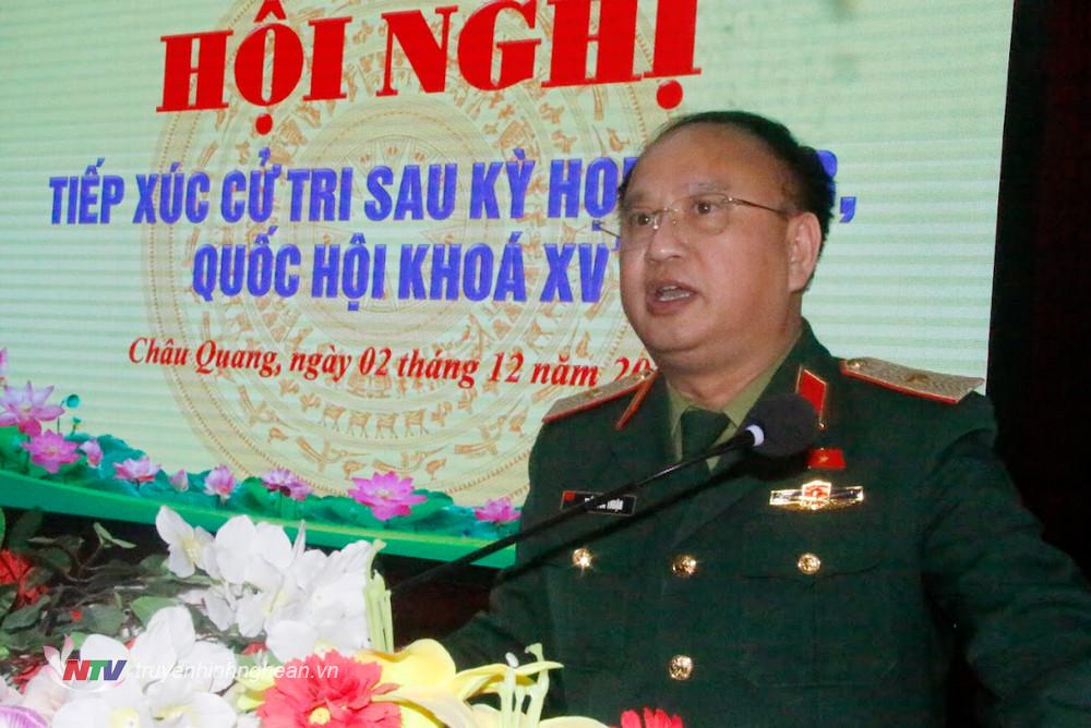 Ông Trần Đức Thuận, Ủy viên Thường trực Ủy ban Quốc phòng và An ninh của Quốc hội phát biểu tại hội nghị.